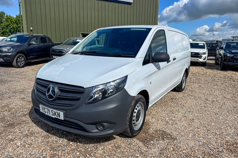 Mercedes-Benz Vito AUTO LWB L2H1 Low Roof Progressive 114 Air Con Alloys Sensors EURO 6