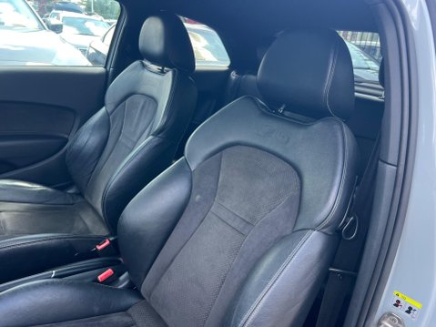 Audi A1 1.4 TFSI CoD Black Edition S Tronic Euro 6 (s/s) 3dr 32