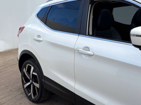 Nissan Qashqai 1.3 Qashqai Tekna DiG-T 5dr 9
