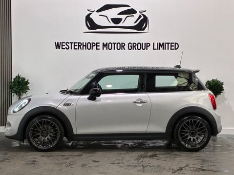Mini Hatch 2.0 Cooper S Euro 6 (s/s) 3dr 21