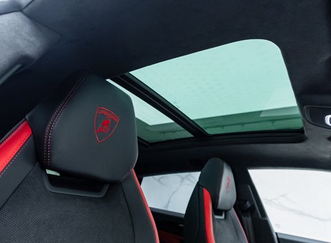 Lamborghini Urus SE 17