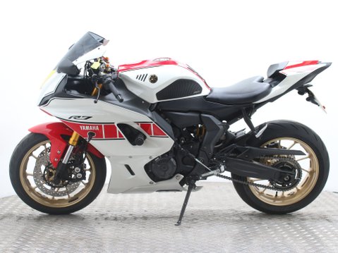 Yamaha R7 YZF R7 (YZF690) 8