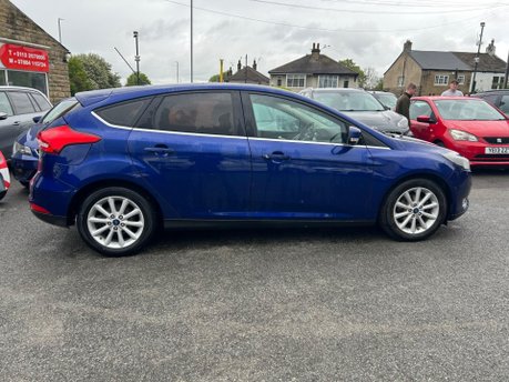 Ford Focus TITANIUM 6