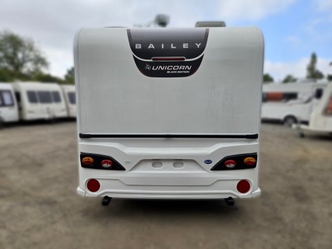 Bailey Unicorn Vigo Black Edition 6