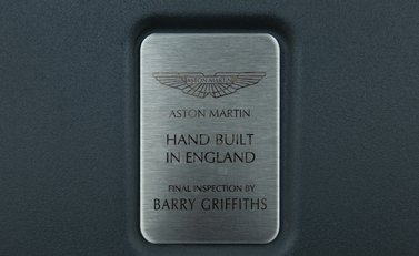 Aston Martin V12 Vantage S Coupe 39