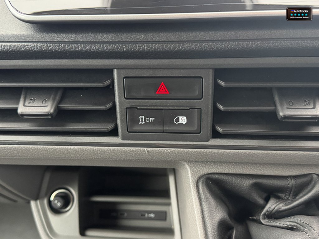 2024 Volkswagen CrafterLWB L3H2 High Roof Commerce Plus Cr35 Air Con Sensors EURO 6 — thumbnail 42 of 51