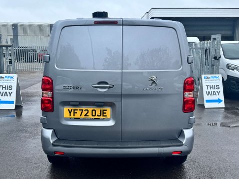 Peugeot Expert 2.0 Expert Professional Premium L1 Blue HDi 10