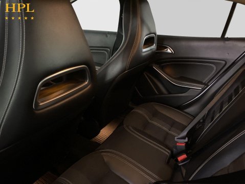 Mercedes-Benz GLA 1.6 GLA180 Urban Edition SUV 5dr Petrol 7G-DCT Euro 6 (s/s) (122 ps) 19