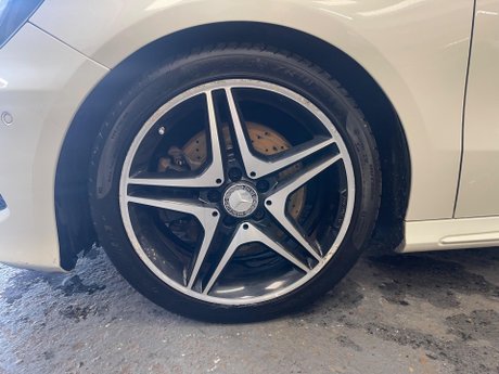 Mercedes-Benz A Class 2.1 A220 CDI AMG Night Edition 7G-DCT Euro 6 (s/s) 5dr 23
