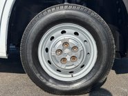 Peugeot Boxer 333 L1 H1 120 ps BlueHdi Professional - Sat Nav & Air Con 26