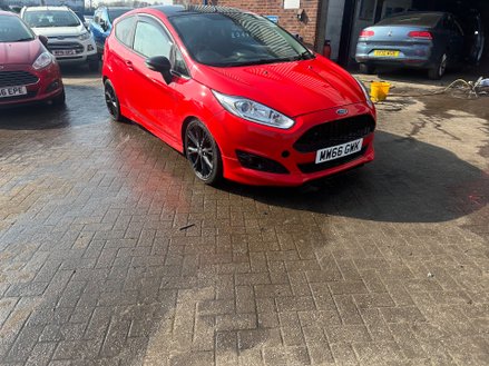 Ford Fiesta ZETEC S RED EDITION