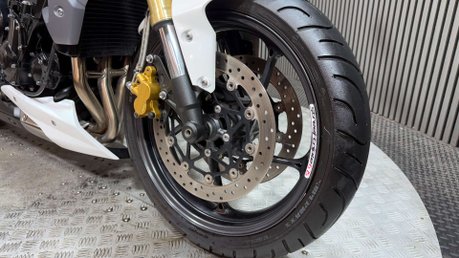 Triumph Street Triple 2013 ONLY 13K STUNNING EXAMPLE NEW MOT WARRANTY 30