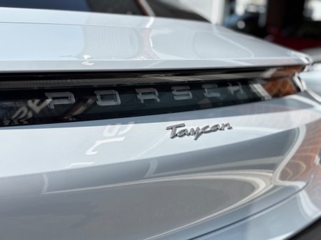 Porsche Taycan Performance Plus 93.4kWh Saloon 4dr Electric Auto RWD (476 ps) 18