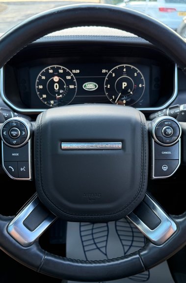 Land Rover Range Rover TDV6 VOGUE SE - PARALLEL PARK ASSIST -LANE ASSIST - PAN ROOF 