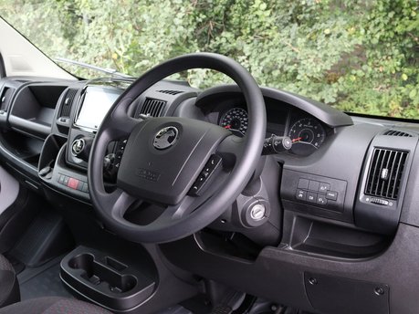 Vauxhall Movano L3H2 F3500 Prime 11
