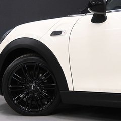 Mini Hatch 1.5 Cooper Auto 5dr 1