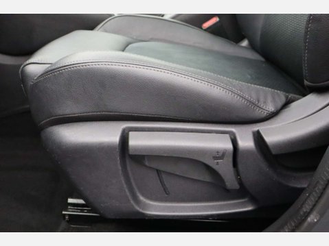 Nissan Qashqai 1.3 Qashqai Tekna DiG-T Semi-Auto 5dr 37