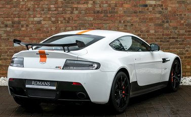 Aston Martin V12 Vantage AMR 7
