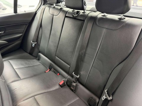 BMW 3 Series 2.0 330e 7.6kWh M Sport Saloon 4dr Petrol Plug-in Hybrid Auto Euro 6 (s/s) 39