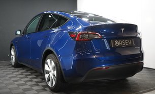 Tesla Model Y LONG RANGE AWD Battery SOH 90% Deep Metallic Blue One Owner VAT Qualifying 3