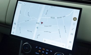 Land Rover Range Rover P400 HSE 18