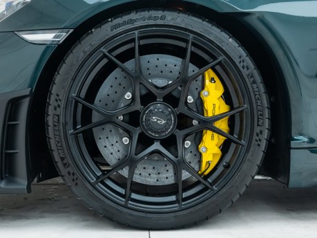 Porsche 718 SPYDER RS