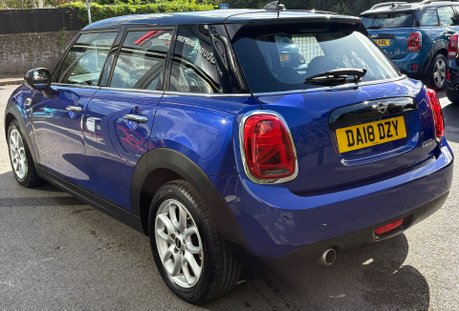 Mini Hatch Cooper 1,5 Petrol Manual Pepper Nav 5 door - APPLE CARPLAY - REAR PARK 16