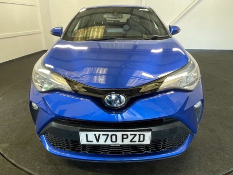 Toyota C-HR 1.8 C-HR Design HEV CVT 5dr 8
