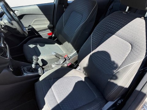 Ford Fiesta 1.0T EcoBoost Zetec Euro 6 (s/s) 5dr 12