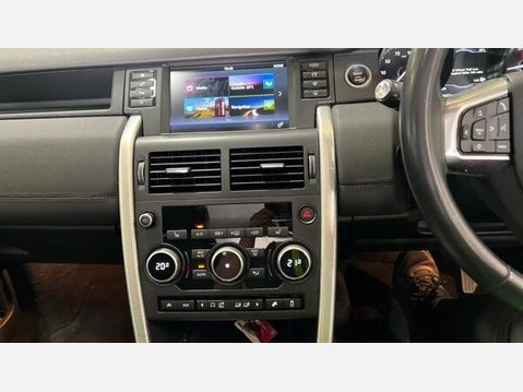 Land Rover Discovery Sport 2.0 TD4 SE Tech Auto 4WD Euro 6 (s/s) 5dr 7