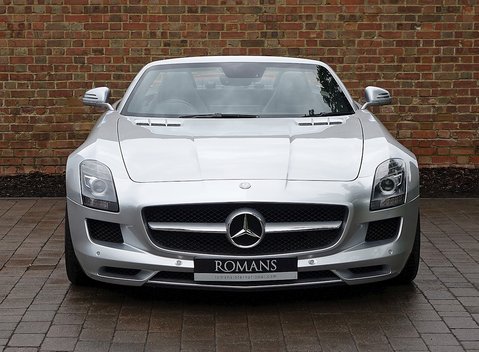 Mercedes-Benz SLS AMG Roadster 14