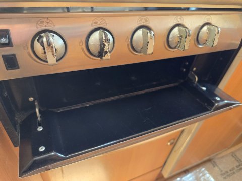 Trigano Tribute Motor Home 27