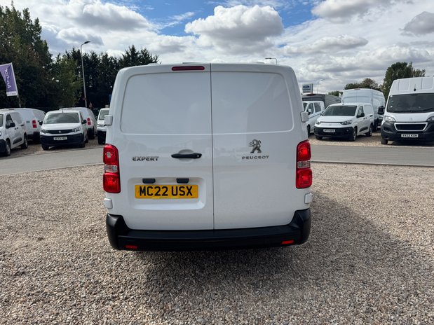 Peugeot Expert XLWB L3H1 Low Roof Professional 2900 Air Con EURO 6 7