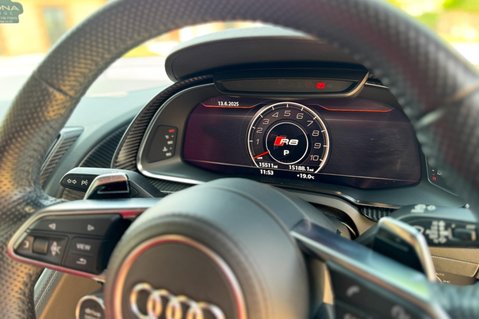Audi R8 5.2 FSI V10 Plus S Tronic quattro Euro 6 (s/s) 2dr 15