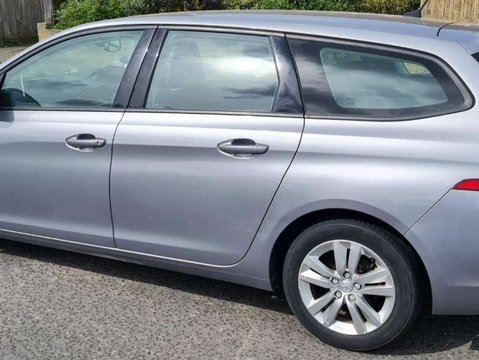 Peugeot 308 1.6 308 Active SW Blue HDi S/S Auto 5dr 4