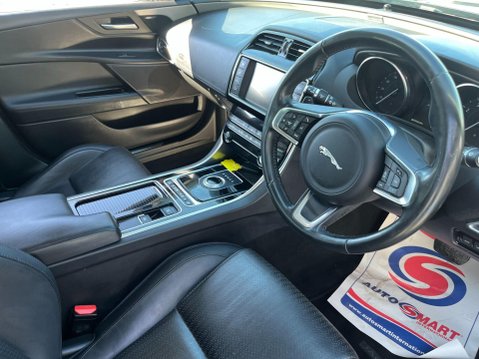 Jaguar XE 2.0i Portfolio Auto Euro 6 (s/s) 4dr 31