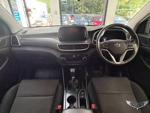 Hyundai TUCSON 1.6 CRDi MHEV SE Nav Euro 6 (s/s) 5dr 76