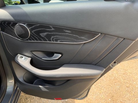 Mercedes-Benz GLC GLC 250 4MATIC AMG LINE 44
