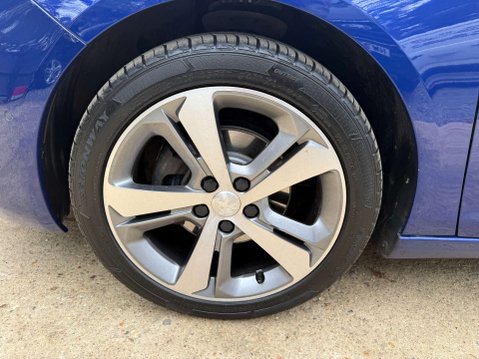 Peugeot 308 1.2 308 Tech Edition PureTech S/S 5dr 36