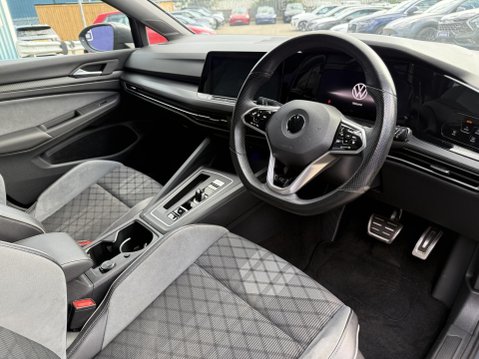 Volkswagen Golf 1.5 eTSI MHEV R-Line Hatchback 5dr Petrol Hybrid DSG Euro 6 (s/s) (150 ps) 3