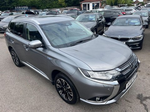Mitsubishi Outlander 2.0h 12kWh 4hs CVT 4WD Euro 6 (s/s) 5dr 8