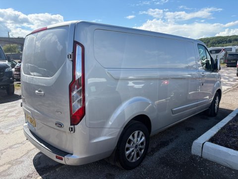 Ford Transit Custom 300 LIMITED P/V L2 H1 6