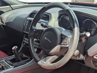 Jaguar XE R-SPORT 14