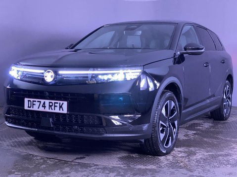 Vauxhall Grandland 1.2 MHEV GS SUV 5dr Petrol Hybrid e-DCT Euro 6 (s/s) (136 ps) Half Leather 25