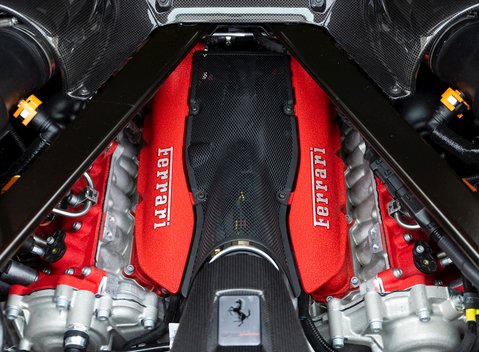 Ferrari SF90 Stradale 34