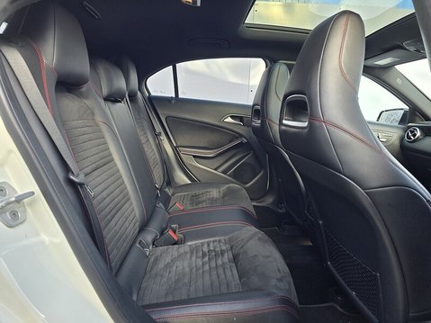Mercedes-Benz A Class A 200 AMG LINE PREMIUM PLUS 16