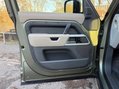 Land Rover Defender HSE MHEV 21