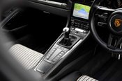 Porsche 911 GT3 TOURING. HOUNDSTOOTH. CARBON INT. PCCBS. LIFT. S/CHRONO. 12