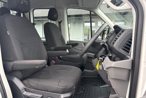 MAN TGE 3.180 DSG 4Motion Crew Cab Tipper - Air Con / LED Headlights 4