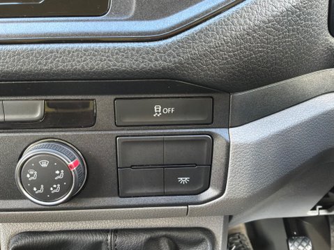 Volkswagen Crafter 2.0 TDI CR35 Startline Luton 2dr Diesel Manual LWB Euro 6 (s/s) (ETG) (140 25